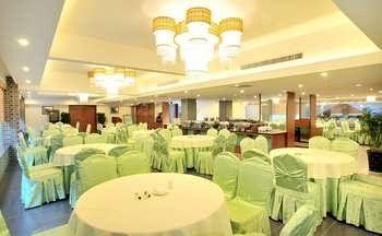 Luanchuan Re-Channel Ferry Lake Hotel Gucheng  Exterior photo