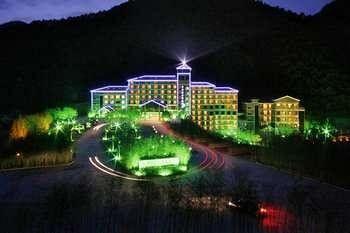 Luanchuan Re-Channel Ferry Lake Hotel Gucheng  Exterior photo